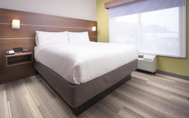 Holiday Inn Express Hotel & Suites Chattanooga Downtown by IHG