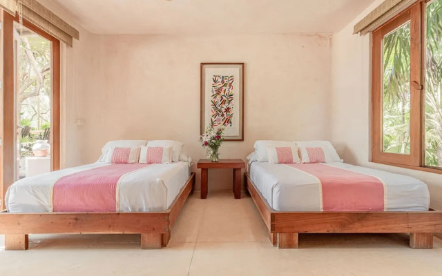Anana Casa Cantarena Beachfront Meals Included