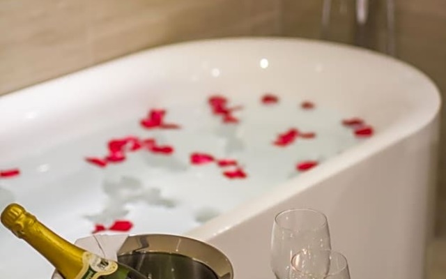 Season Boutique Hotel Longcheng Branch