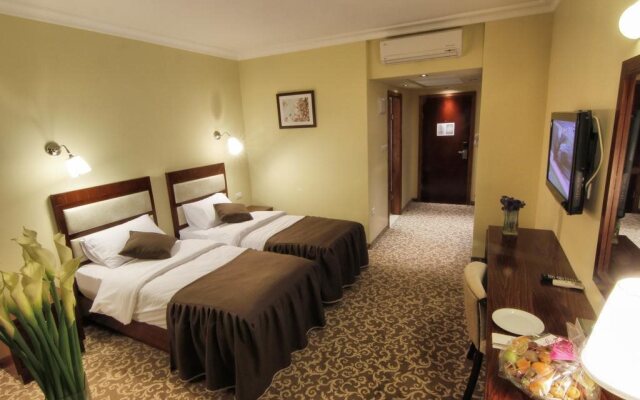 Saint Gabriel Hotel