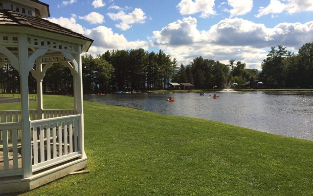 Sunny Hill Resort & Golf Course