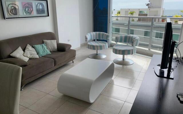 Hermoso Departamento Amueblado frente al mar