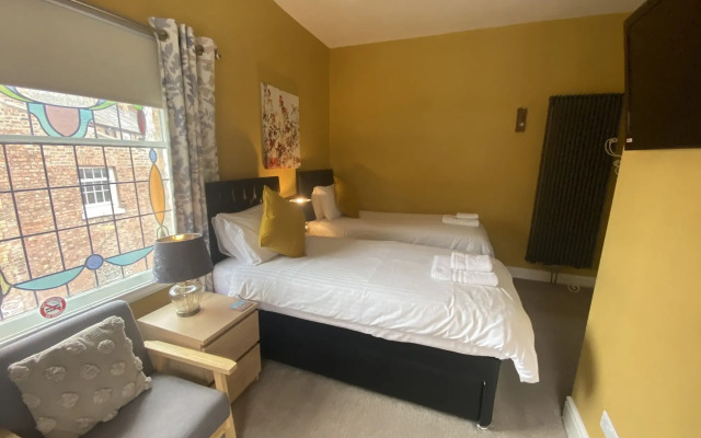 Grosvenor Place Guest House