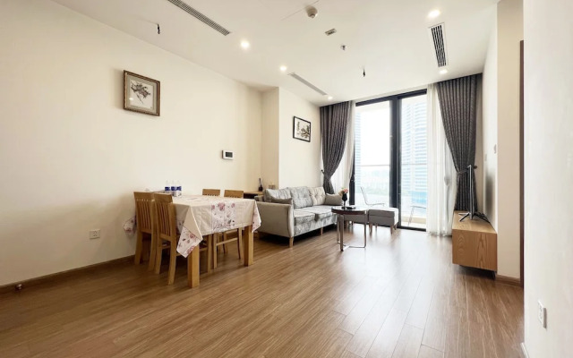 Luxhome Vinhomes Skylake