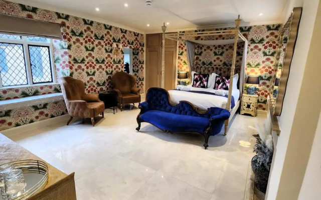 Weston Manor Hotel