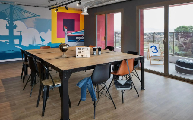 Moxy La Ciotat