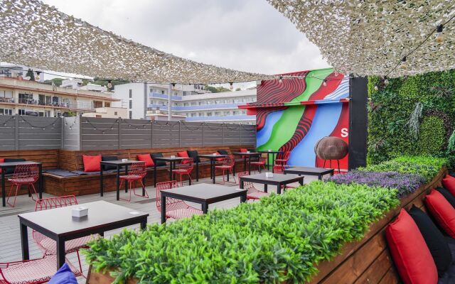 Lloret Vibe Affiliated by FERGUS