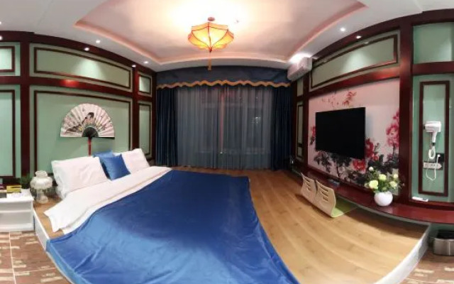 Karamay Waterwood Flower Theme Hotel