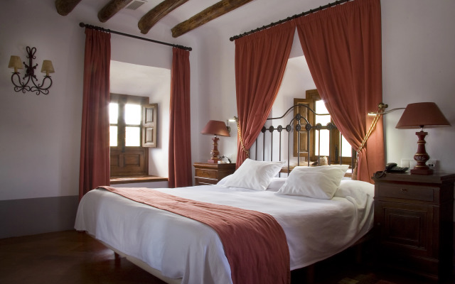 Convento La Magdalena Hotel