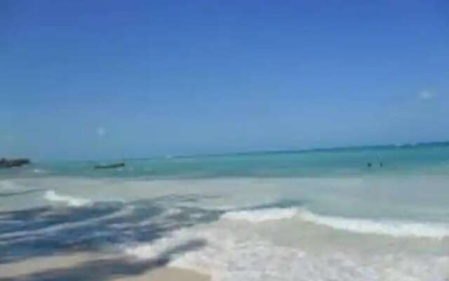 2 Bed-sleeps 4-gated Community-5 Min Town Centre