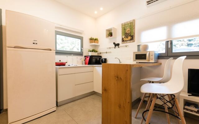 Lovely 1BR Apt in Neve Tzedek W Parking