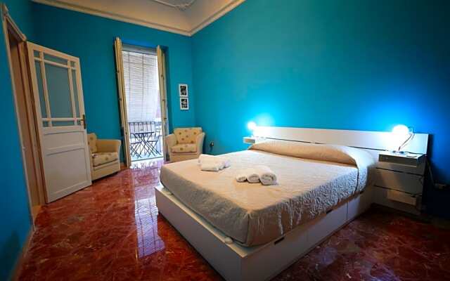 Dal Commediante Apartment and Room