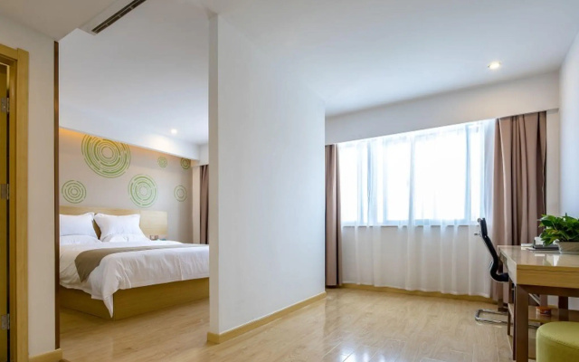 GreenTree Inn Changzhou Zouqu Town Taifu Times Square Zhenzhong Road Express Hotel – Guest Rooms – Changzhou