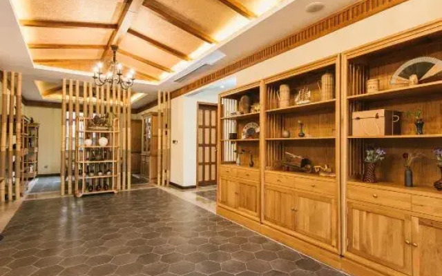 Manju Courtyard Hostel