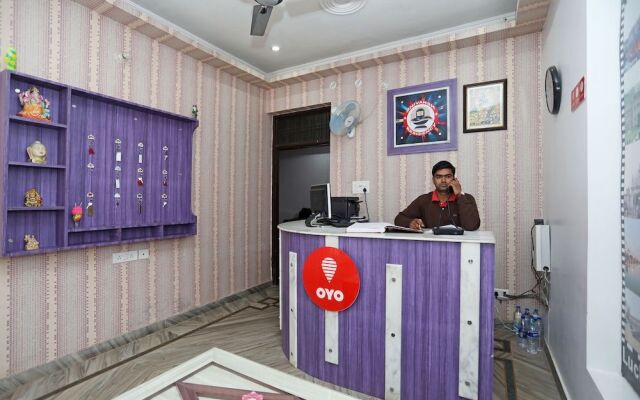 OYO 7218 Shivansh Residency