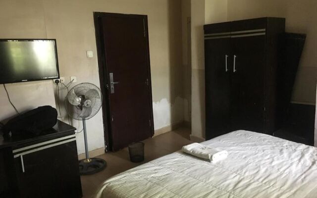 Ocean Pavillion Hotel & Suites
