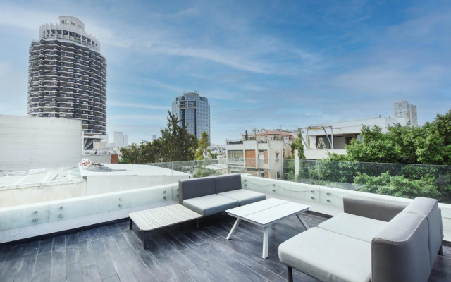 Touch The Sky by HolyGuest