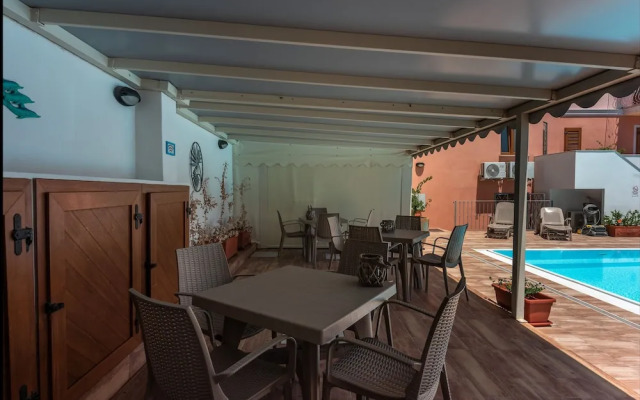 Relaxing Cristal Blu Studio Sleeps 4 Persons