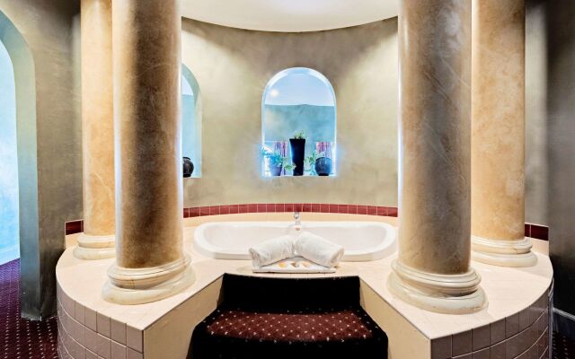 Chateau Avalon Hotel & Spa