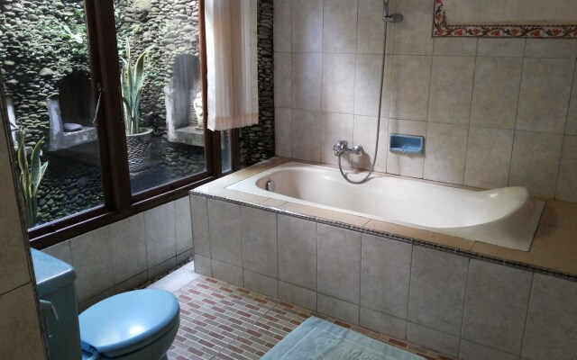 Bali Putra Villa