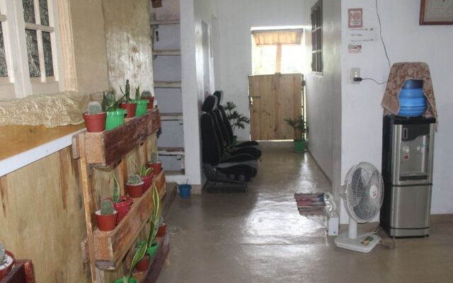 Maraño's Hometel
