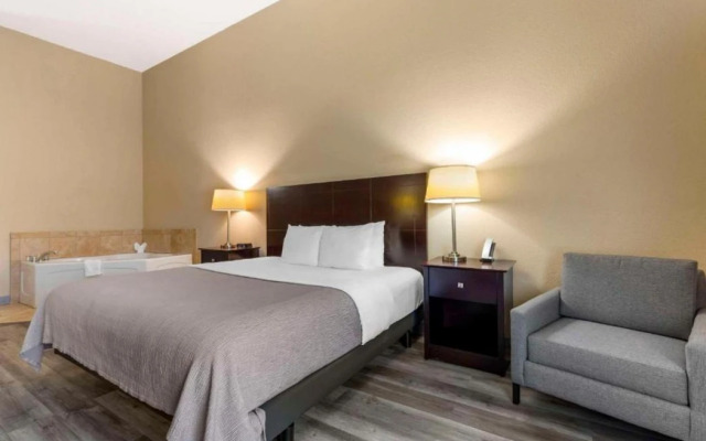 Quality Inn & Suites