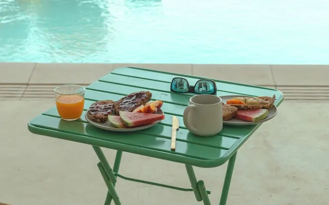 Birds of Paradise - Boutique surf lodge