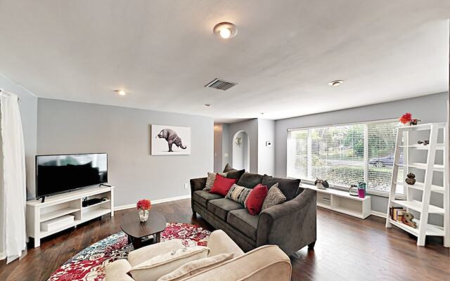 2040 Forest Drive Home