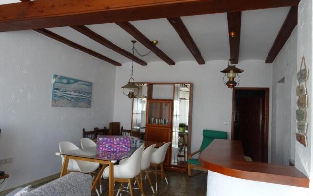Villa at seafront with private garden-655