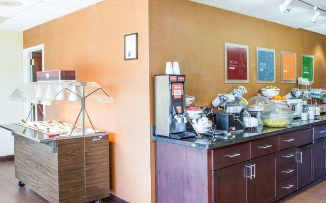 Four Points by Sheraton Greensboro Airport