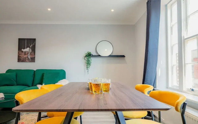 Host Stay Bridge Street Penthouse Apartment