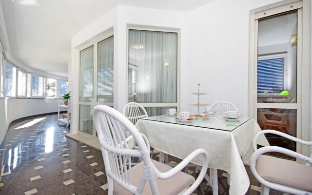 Awesome Apartment in Split With Wifi and 3 Bedrooms