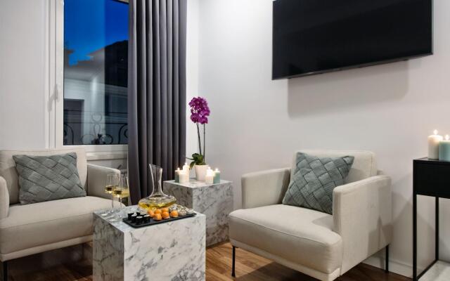 Fellini Design Suites