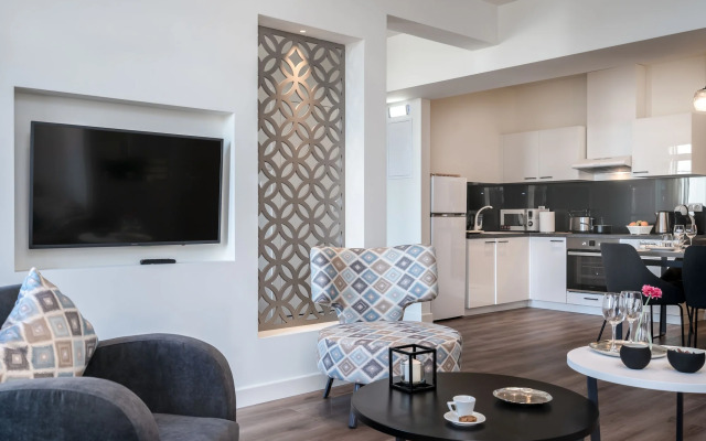 Urban Nest - Suites & Apartments