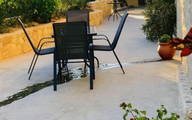 Poseidon Apartments