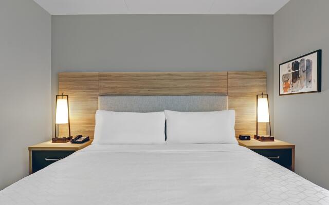 Candlewood Suites Kingston West by IHG