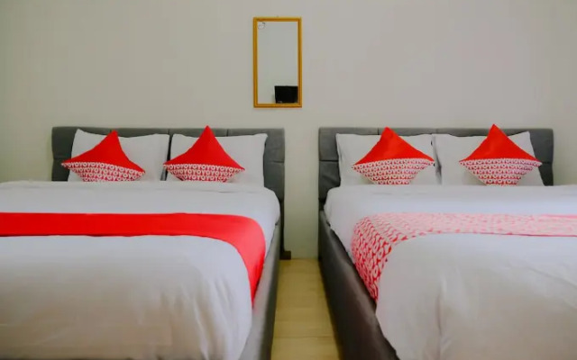 Tiara Family Residence by OYO Rooms