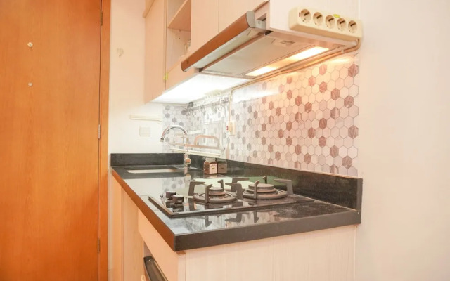 Homey And Nice 1Br At The Mansion Kemayoran Apartment