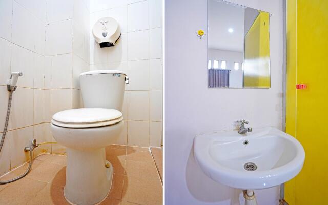 OYO Flagship 90890 Bratang Gede Residence