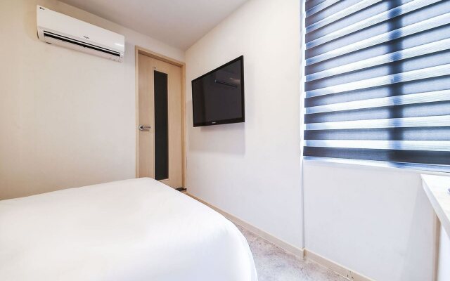 Moon Hotel