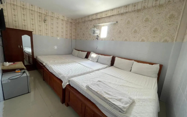 Nhu Hoai Hotel