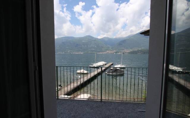 The Green House on the Lake