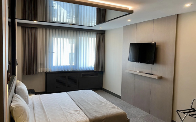 Triada Hotel Karakoy