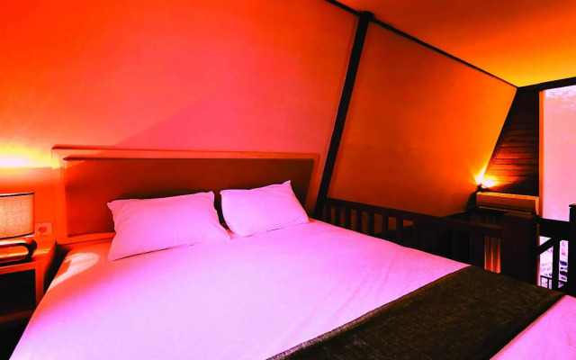 Seaview Cottage Cirebon Waterland