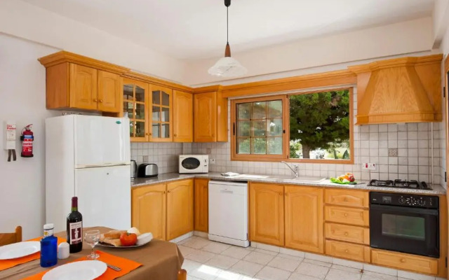 Panareti Coral Bay Hotel