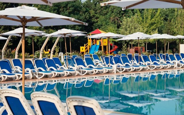 Sol Nessebar Bay & Mare Resort