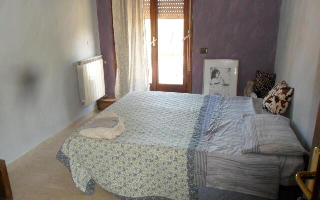 B&B PinkHouse