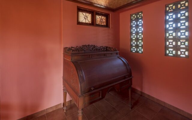 Kemangi Apartments and Yoga Space