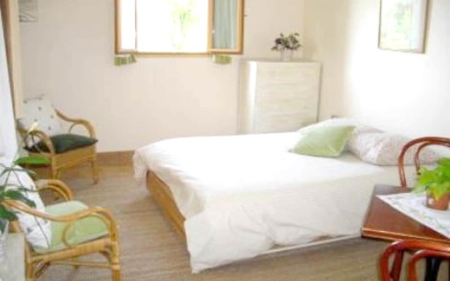 House With one Bedroom in Treigny, With Enclosed Garden