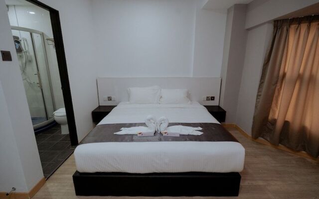Kimal Hotel @ off Jalan Tupai